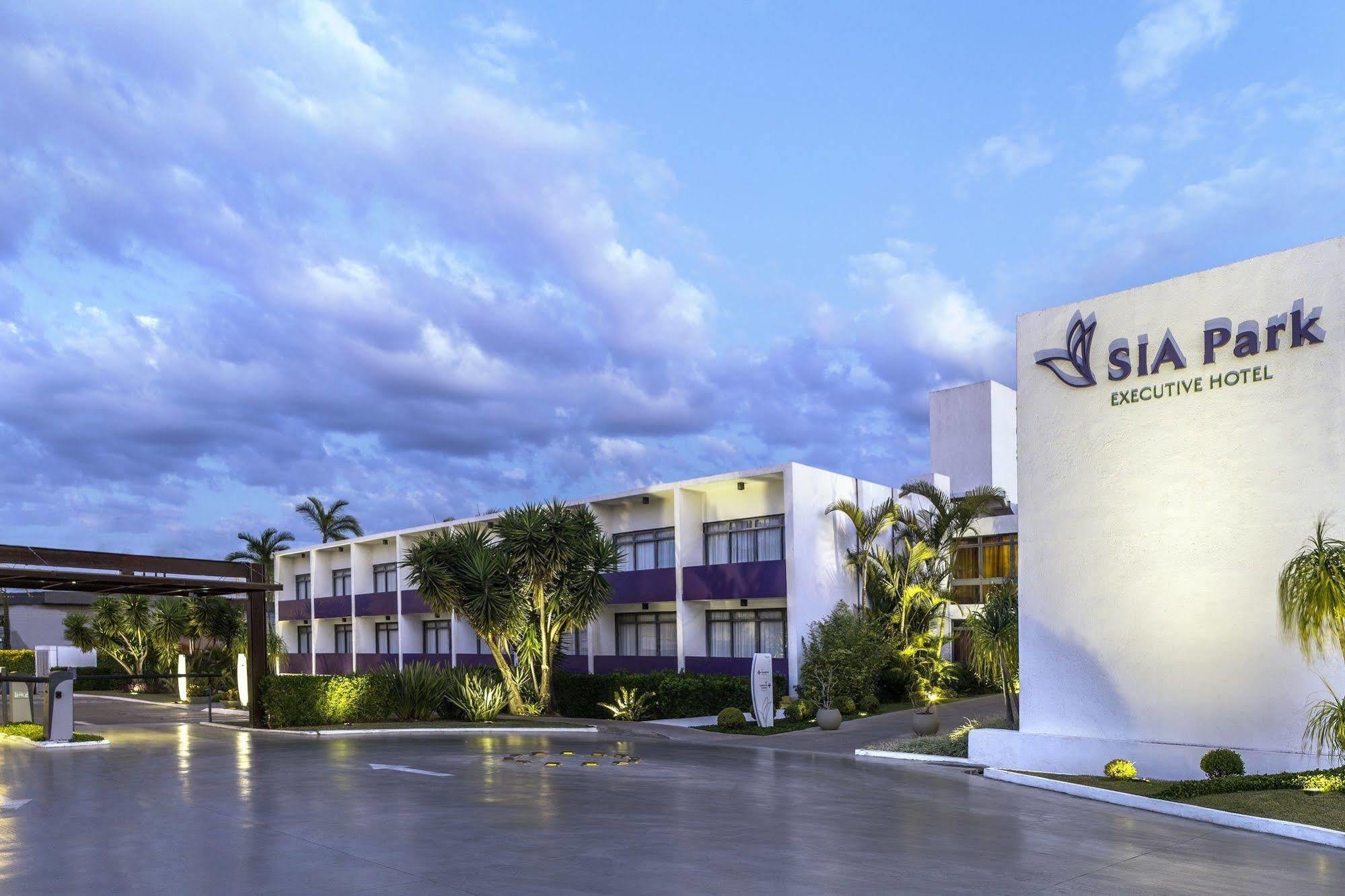 Sia Park Executive Hotel Candangolandia Экстерьер фото